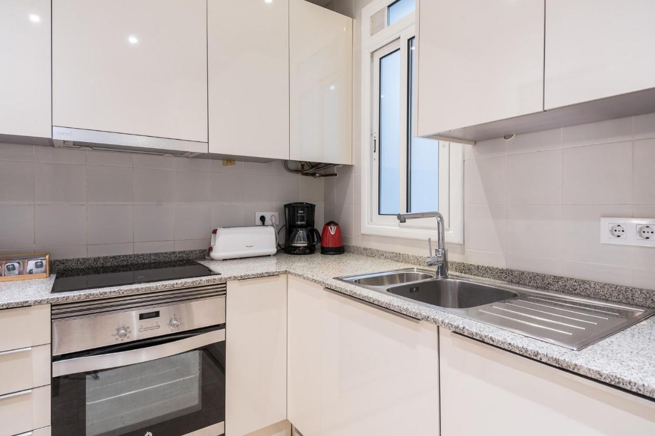 Spacious 3 Bed Apt In The Heart Of Sant Antoni Barcelona Exteriér fotografie