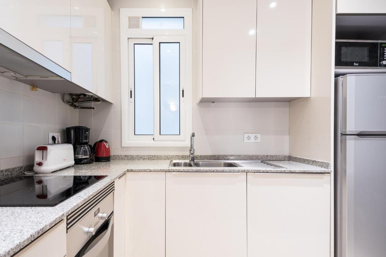 Spacious 3 Bed Apt In The Heart Of Sant Antoni Barcelona Exteriér fotografie