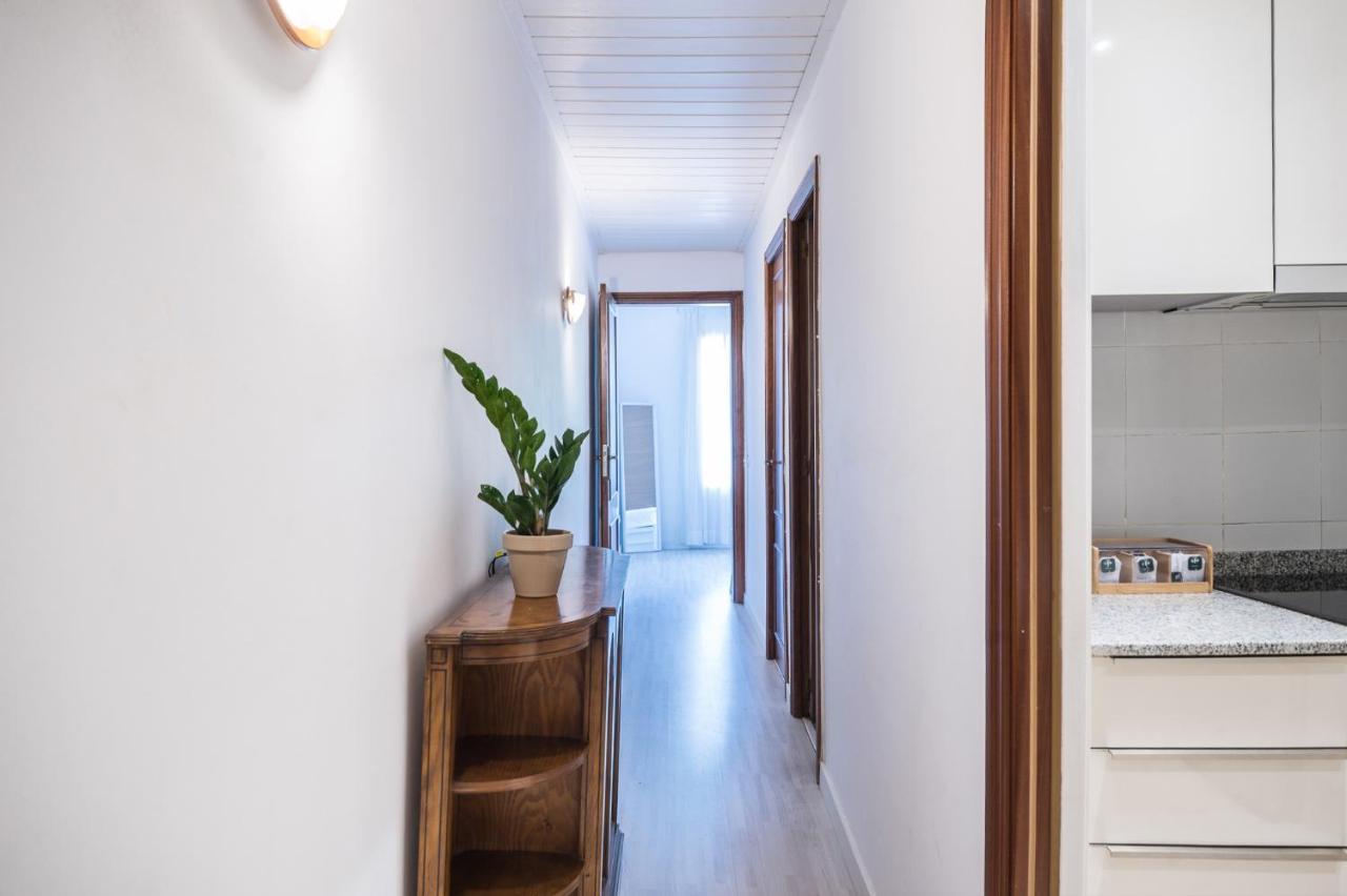 Spacious 3 Bed Apt In The Heart Of Sant Antoni Barcelona Exteriér fotografie
