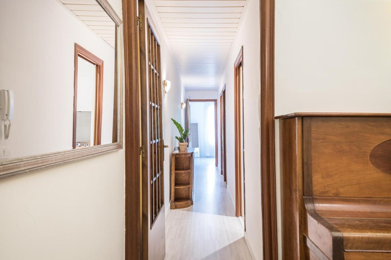 Spacious 3 Bed Apt In The Heart Of Sant Antoni Barcelona Exteriér fotografie